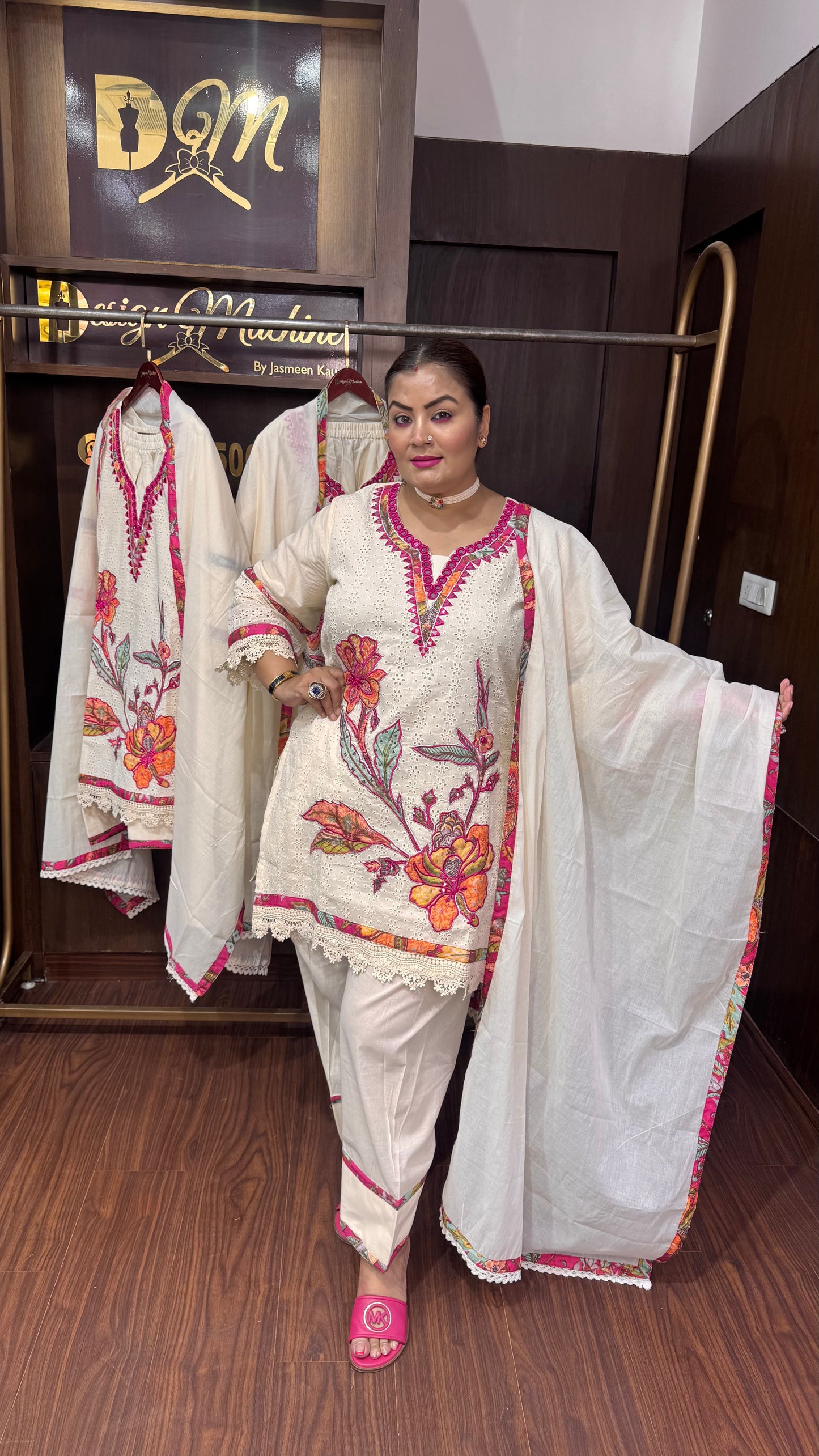 Mehrunisa (Hakoba Chikan Fabric Suit)