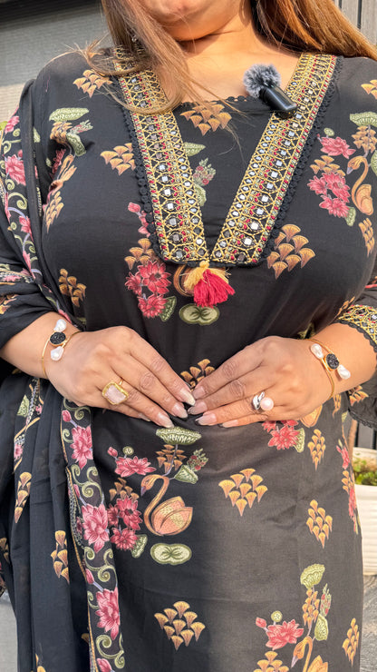 Nyshara (Cotton Suit)