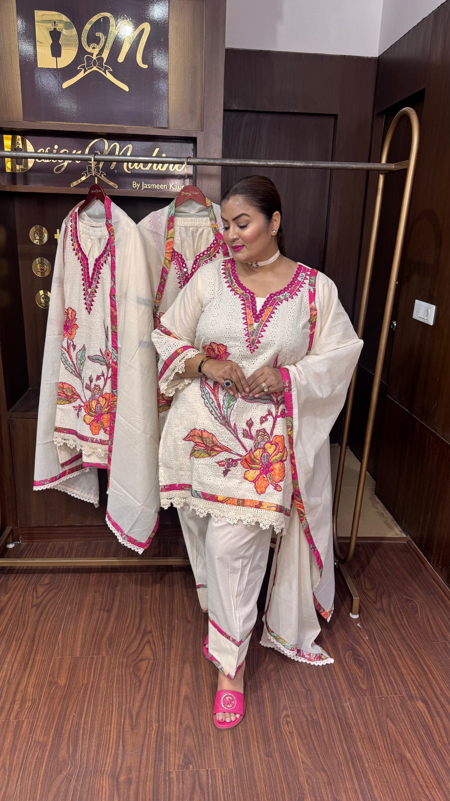Mehrunisa (Hakoba Chikan Fabric Suit)
