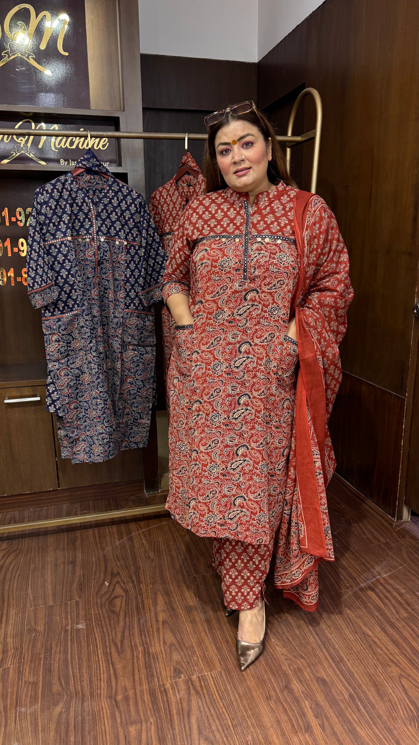 Tivara (Cotton Stitch Suit)