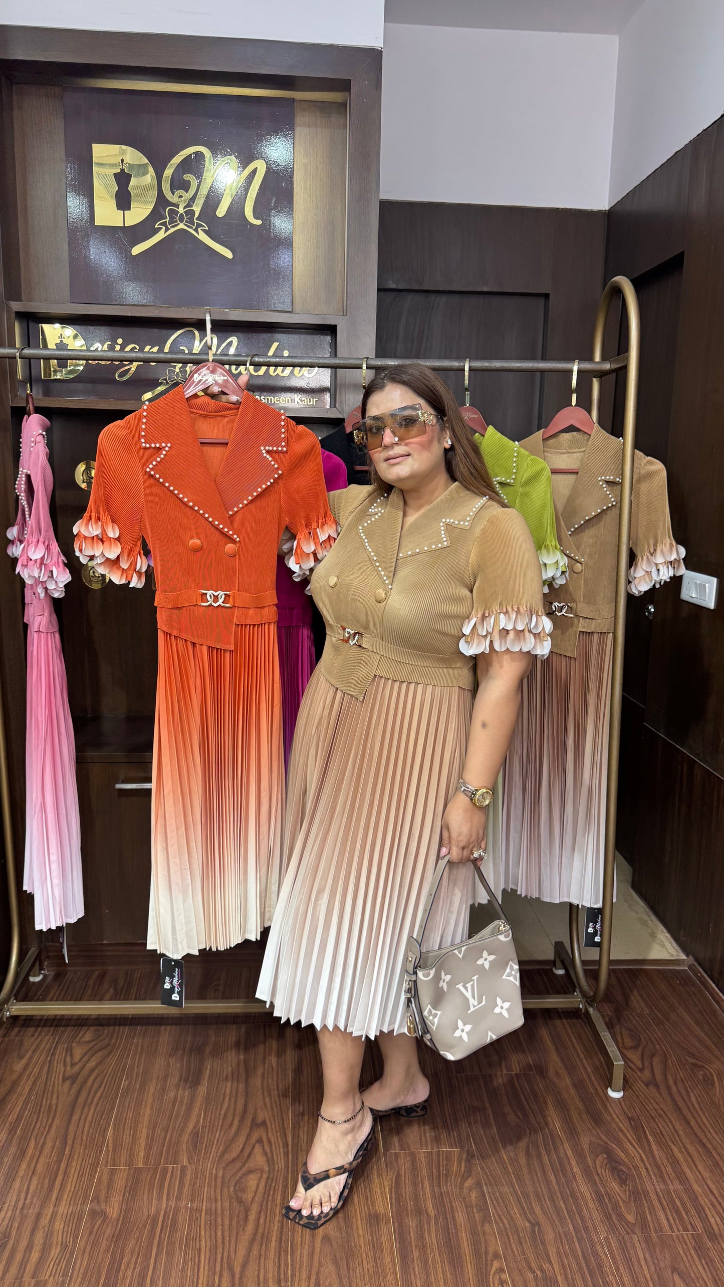 Viona (Magic Dress)