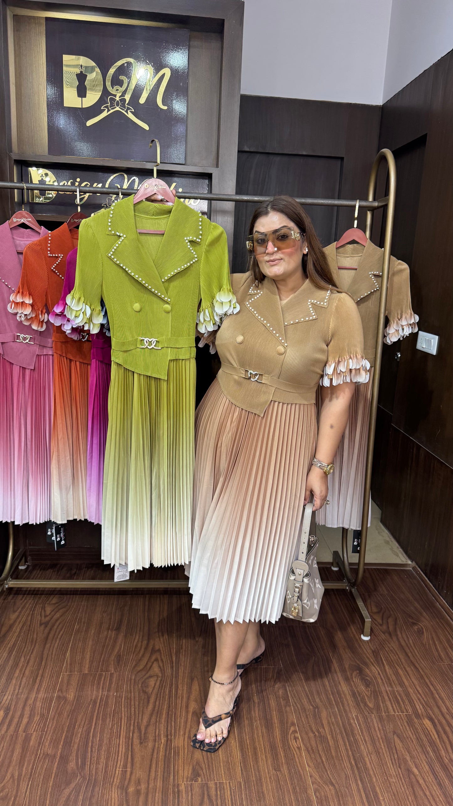 Viona (Magic Dress)