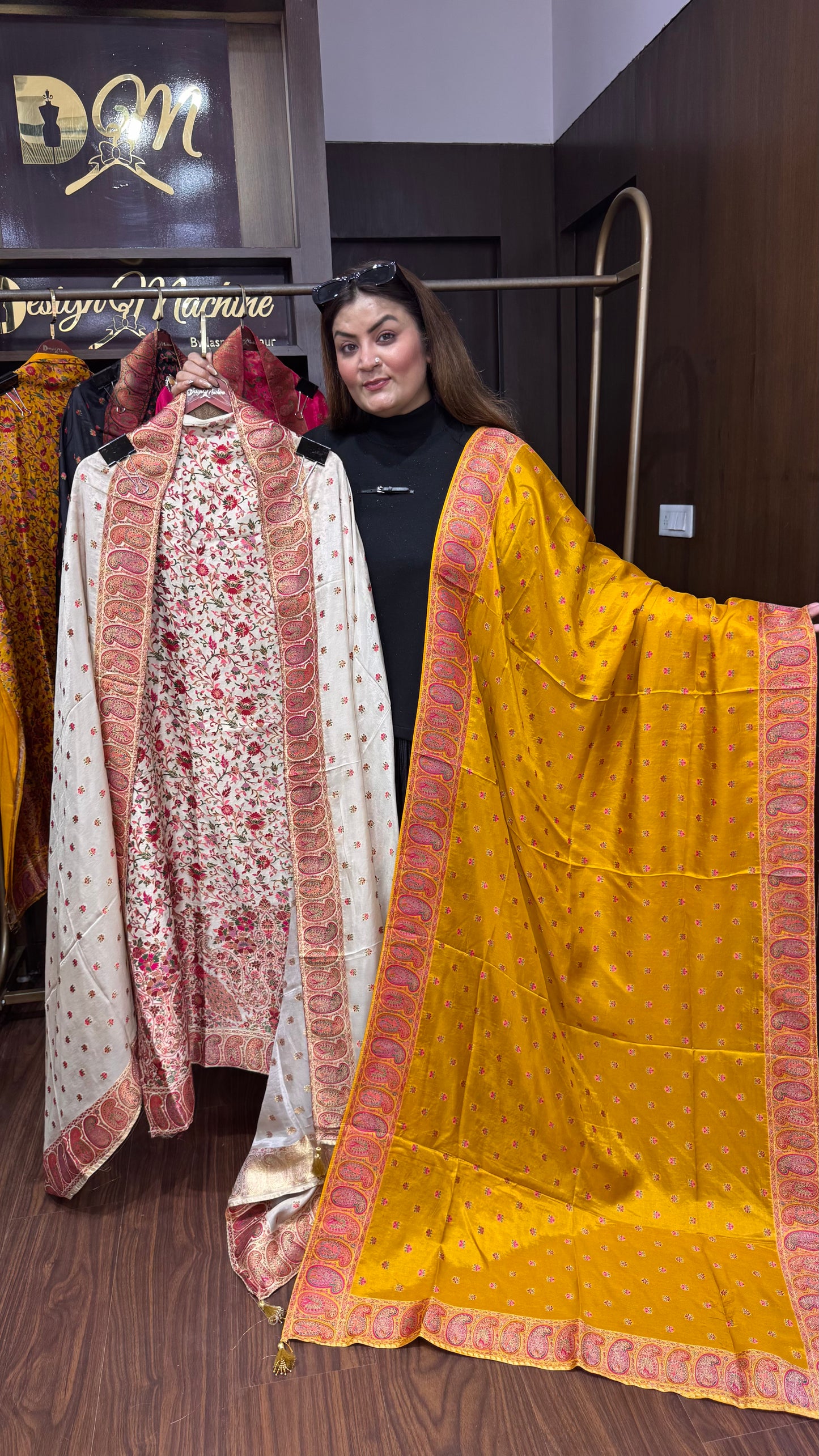 Yuvira (Unstitch Suit)
