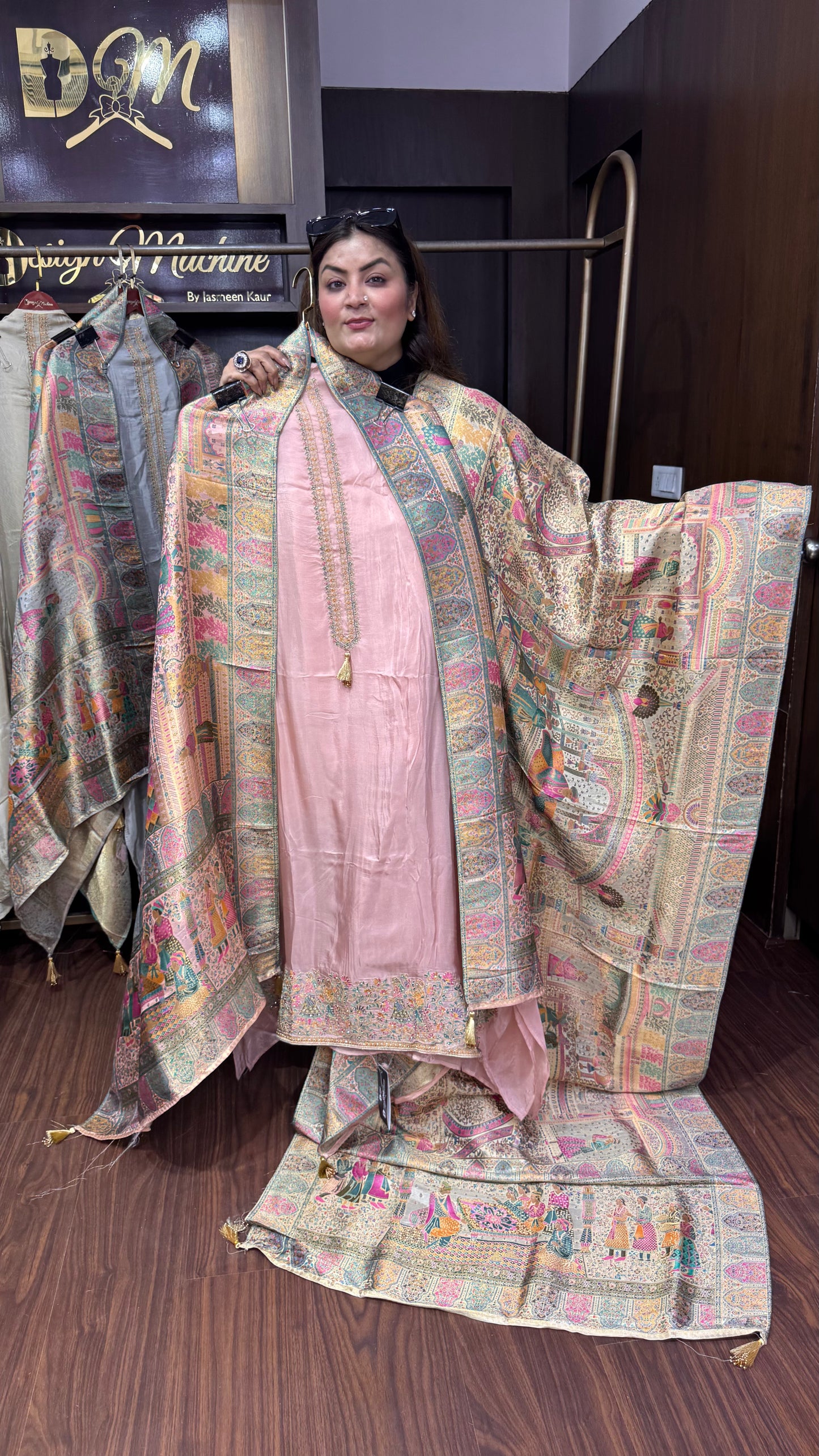 Avnisha (Unstitch Suit)