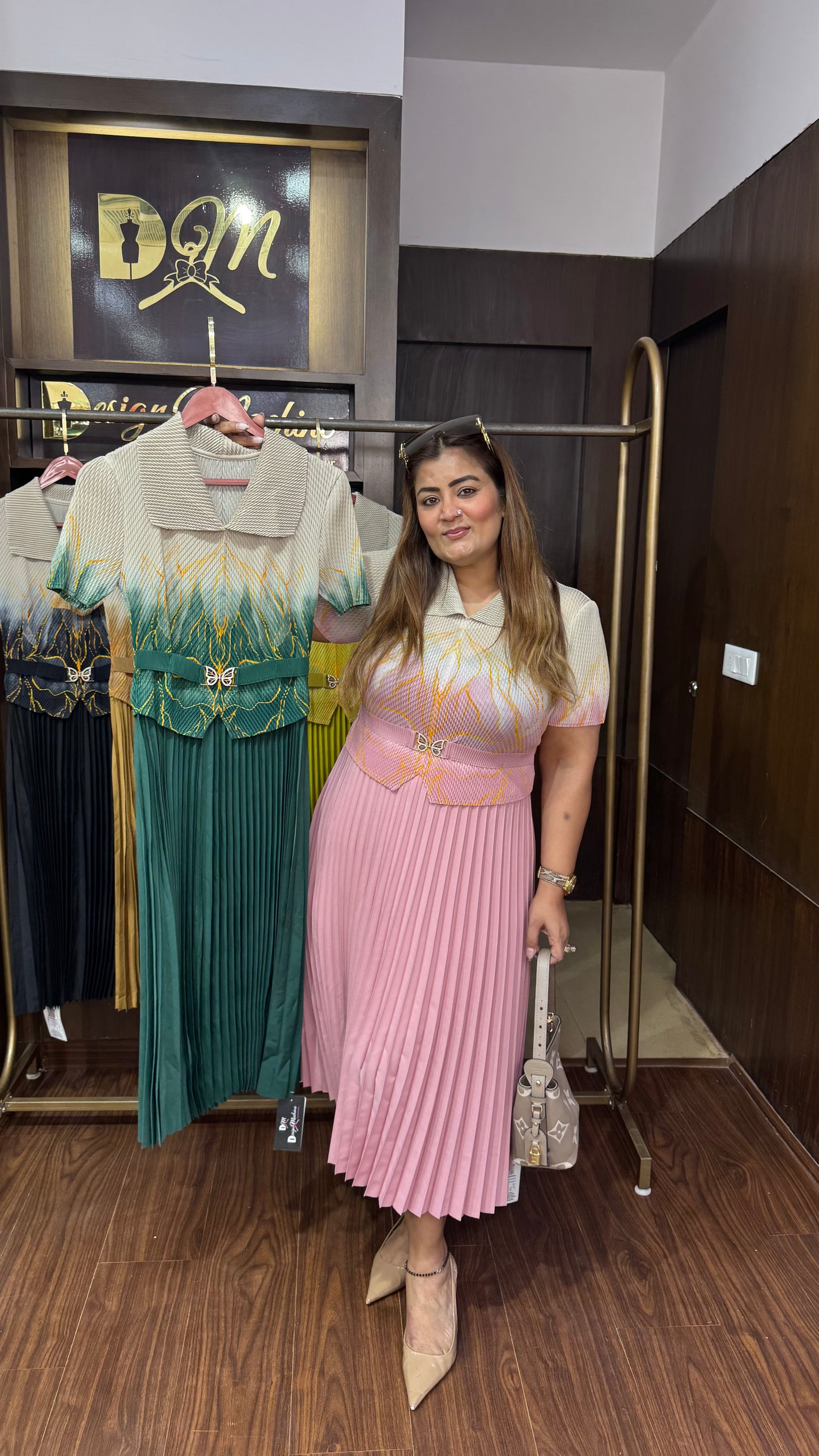 Elaria (Magic Dress)