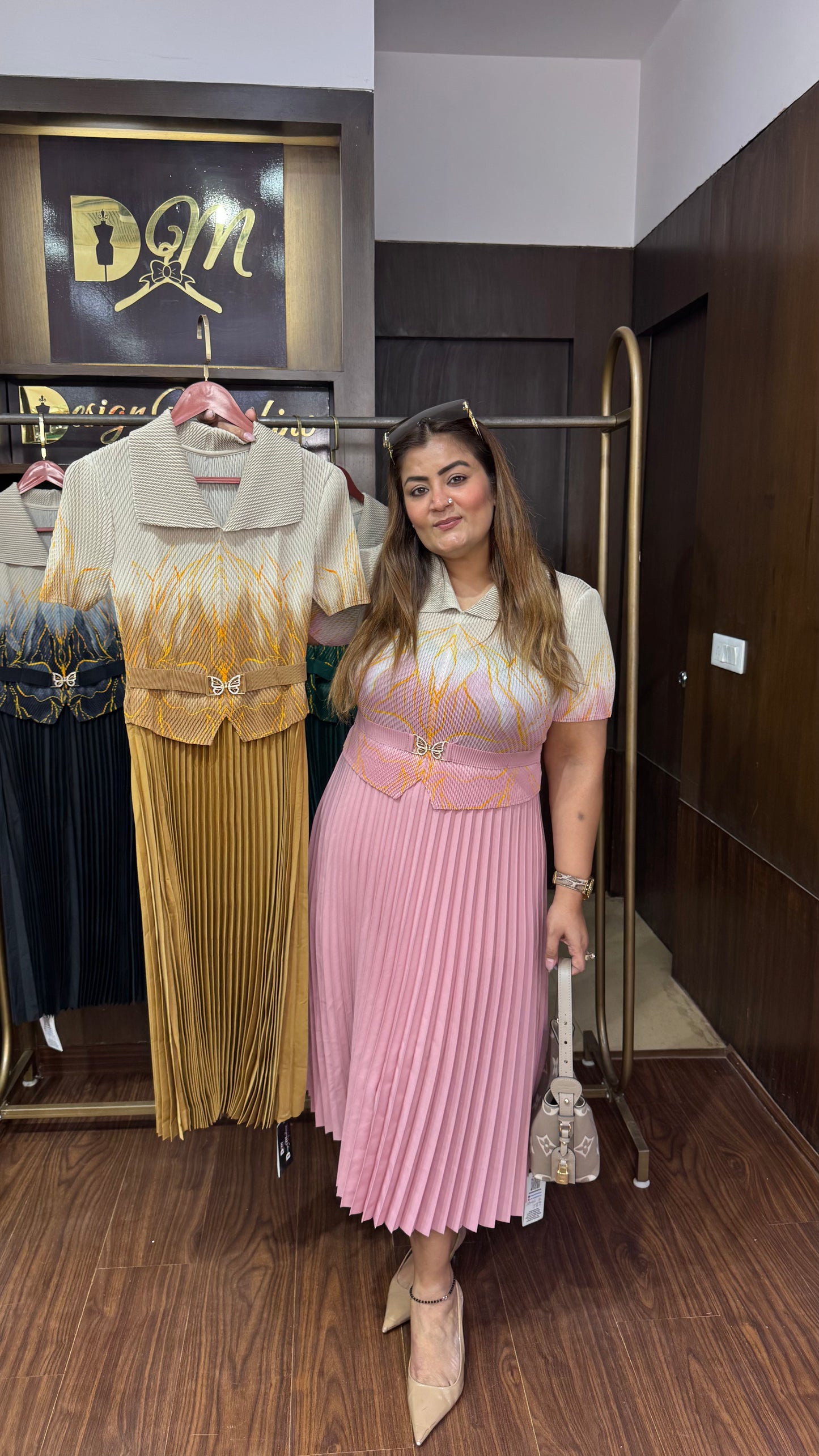 Elaria (Magic Dress)
