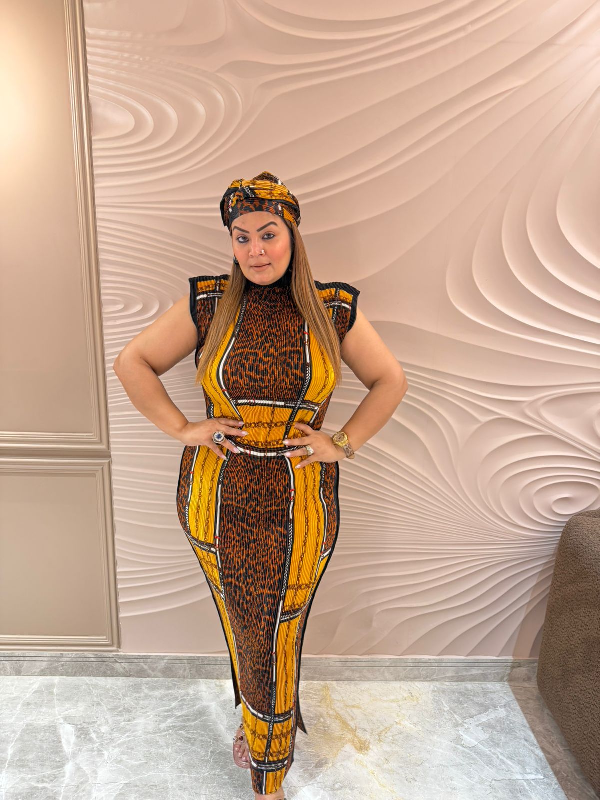 Nivara (Magic Dress)