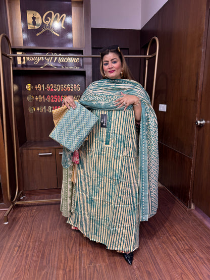 Oshvya (Unstitched Suit)