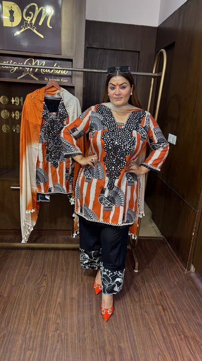 Niara (Malmal Cotton Farshi Salwar Suit)