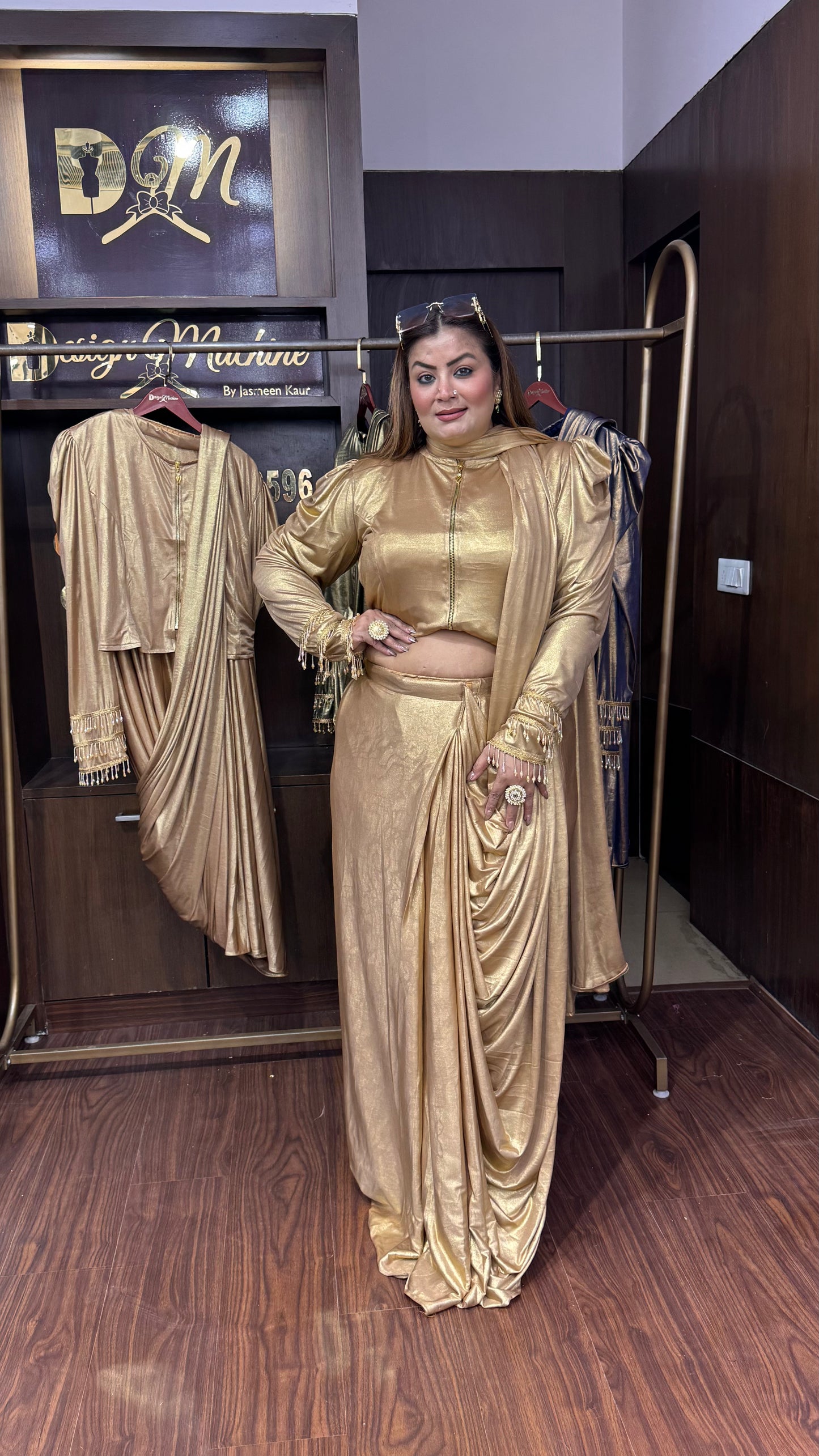 Vyanira (Readymade Saree)