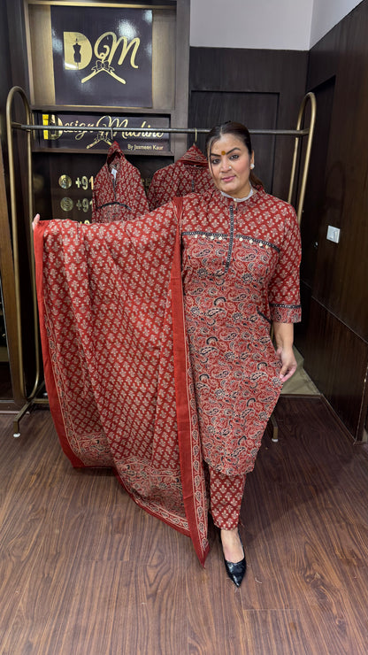 Tara (Masleen Cotton Suit)
