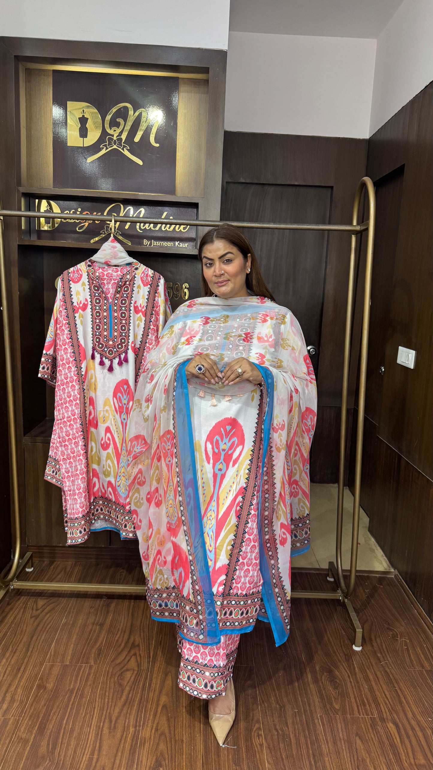Novera (Cotton Suit)