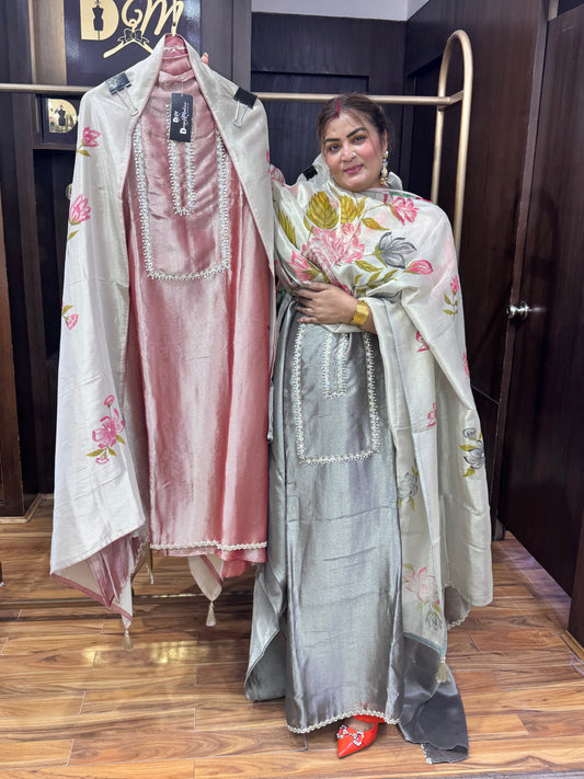 Sculpted Fit Crepe Ensemble