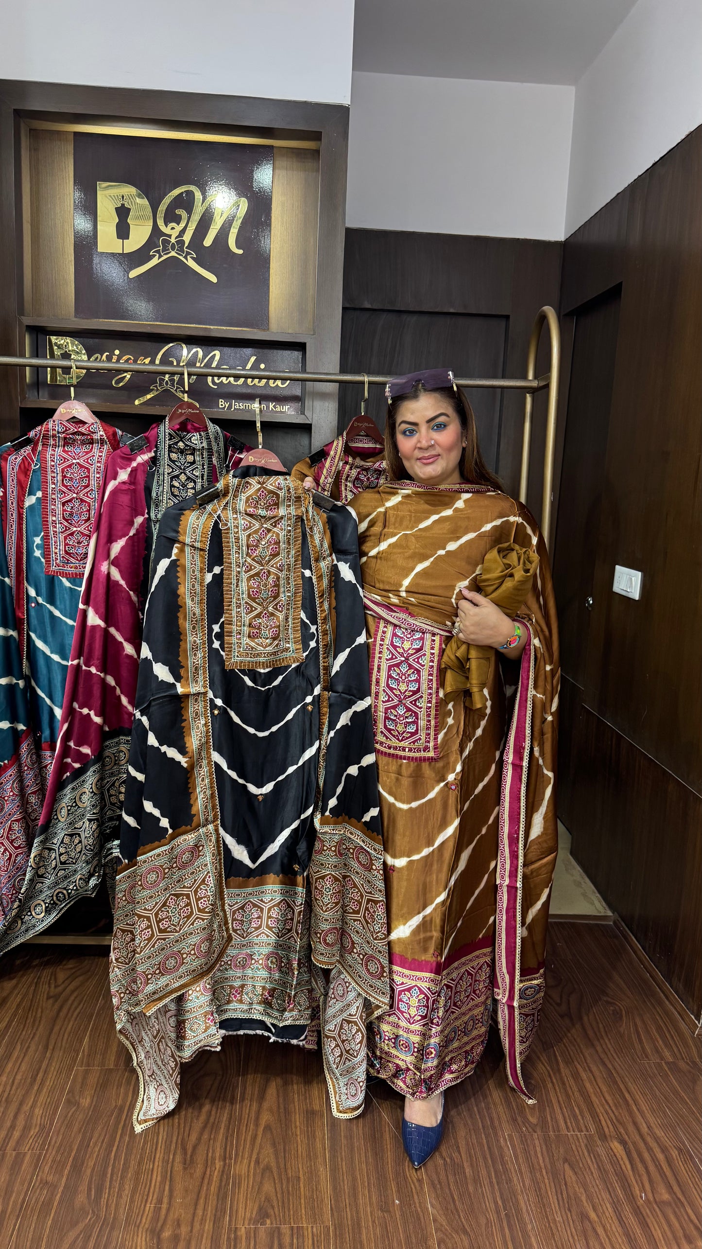 Beautiful Gajji Silk (Unstitch Suit)