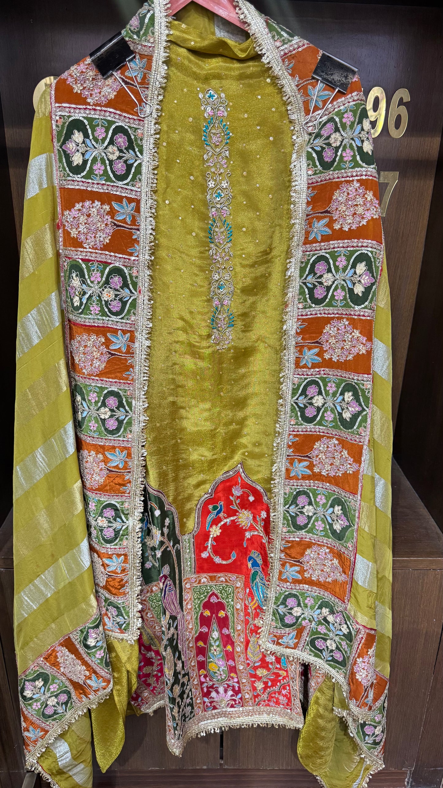 Kyra (Shimmer Tissue Unstitch Suit)