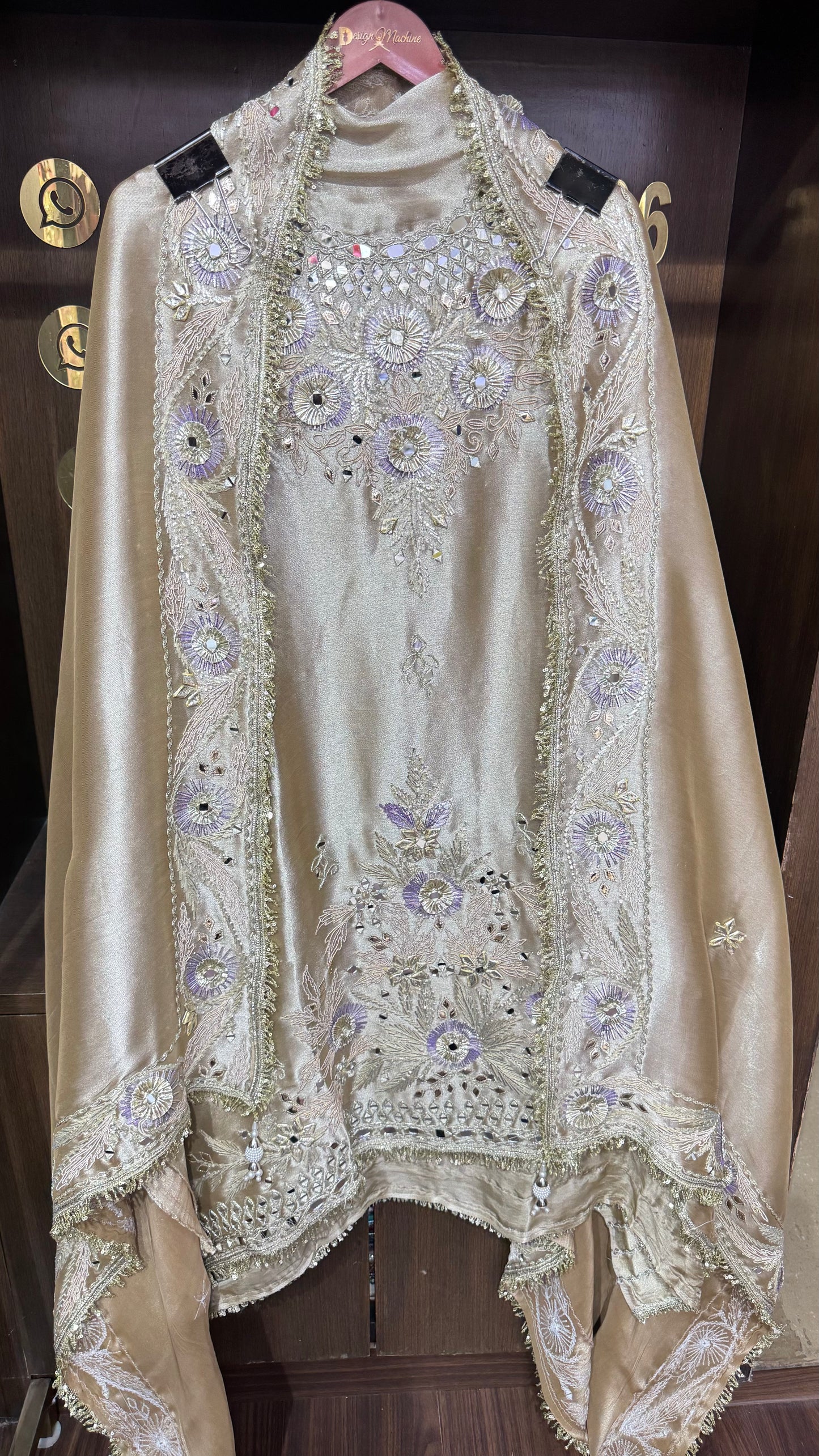 Siya (Ziraf Tissue Fabric Unstitch Suit)