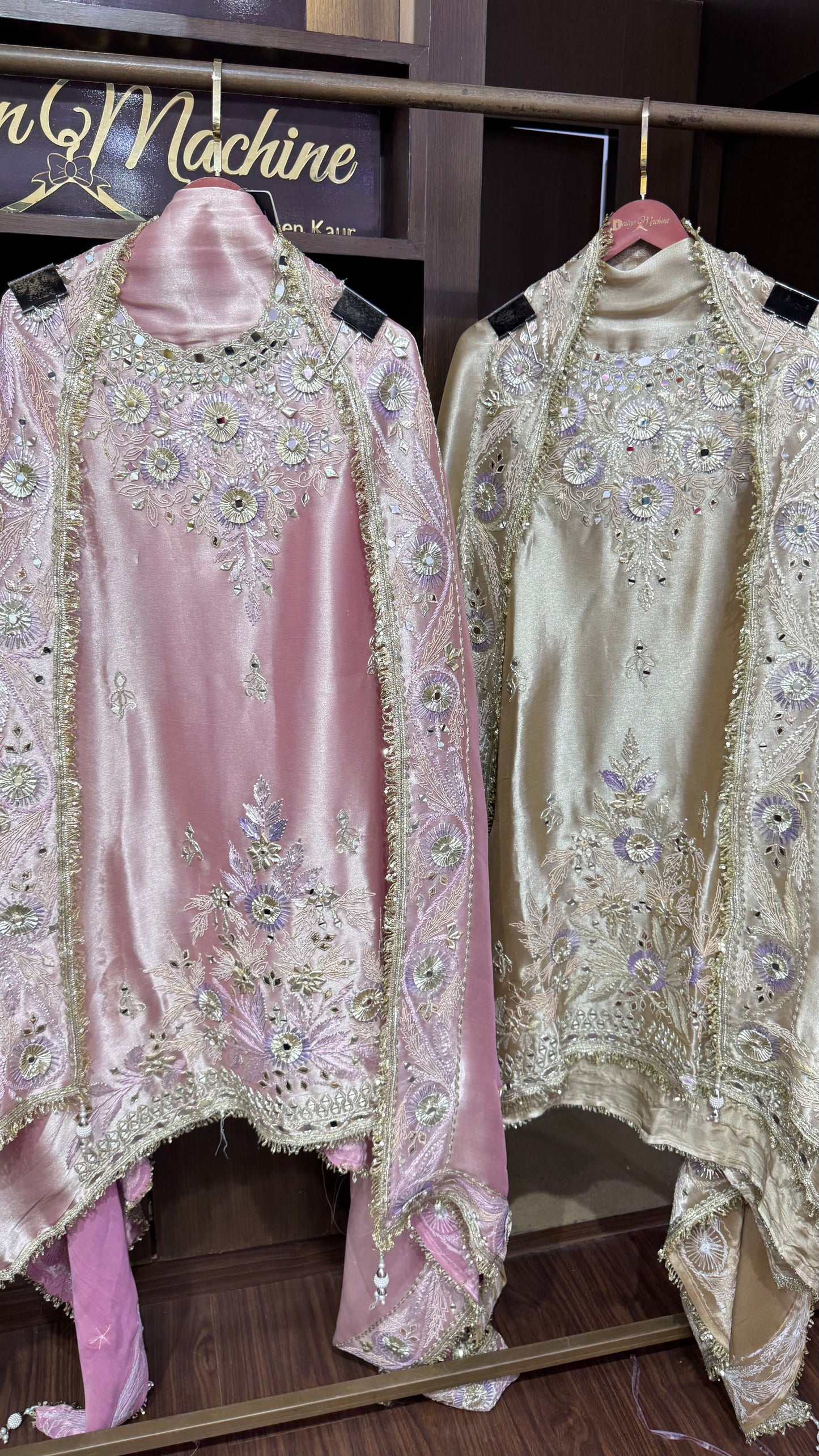 Siya (Ziraf Tissue Fabric Unstitch Suit)
