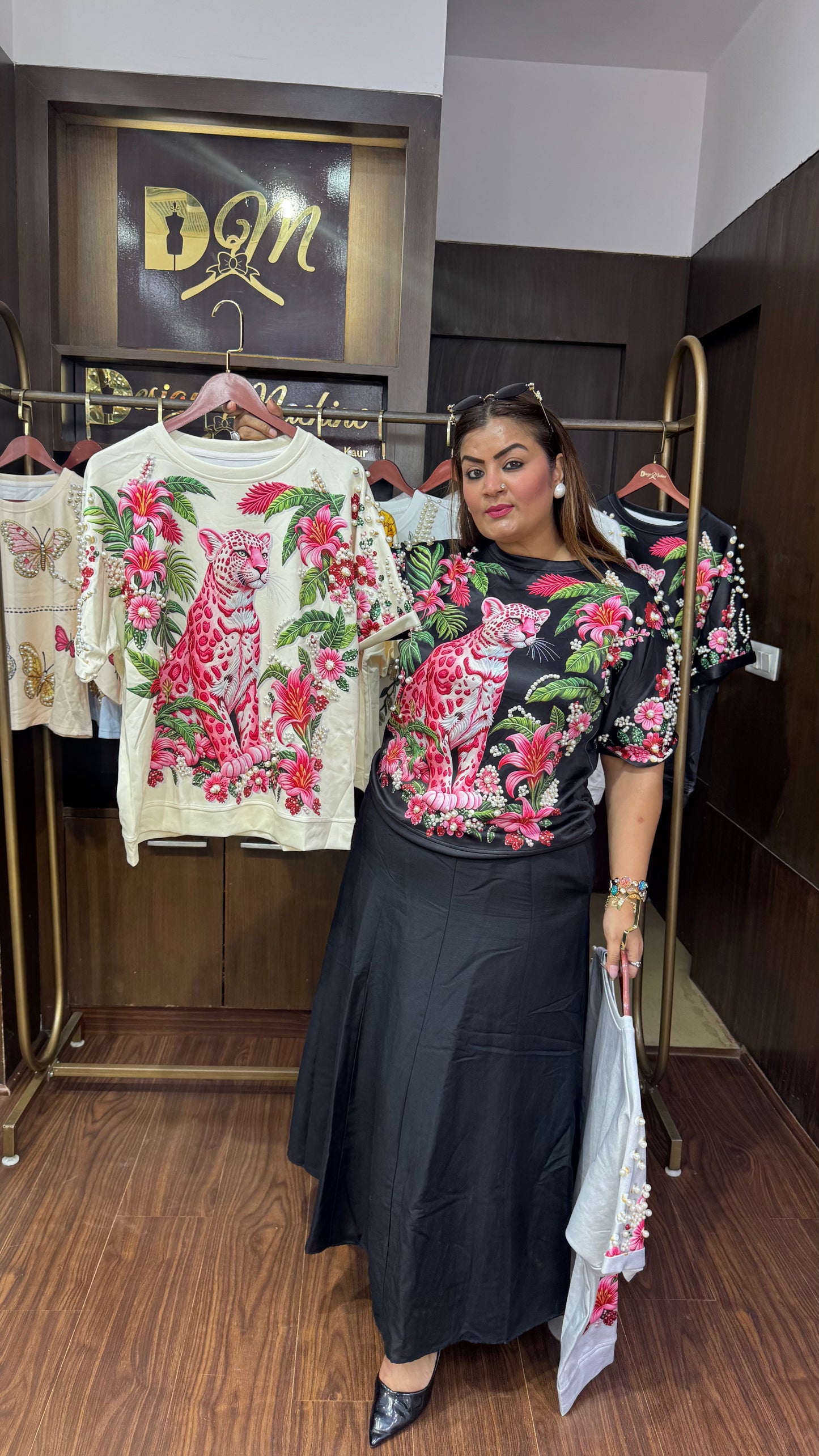 Avni (Pearl Top)
