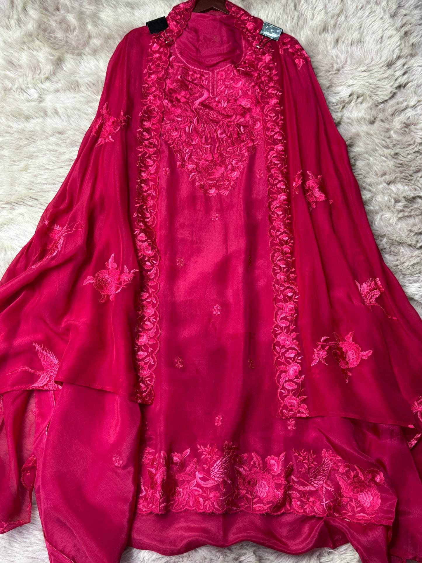 Riwaayat Unstitched Suit