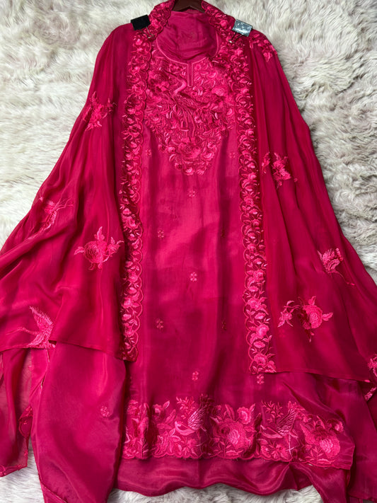 Riwaayat Unstitched Suit