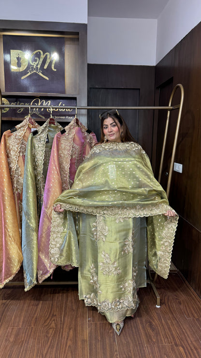 Ruhani (Glass Tissue Unstitch Suit)