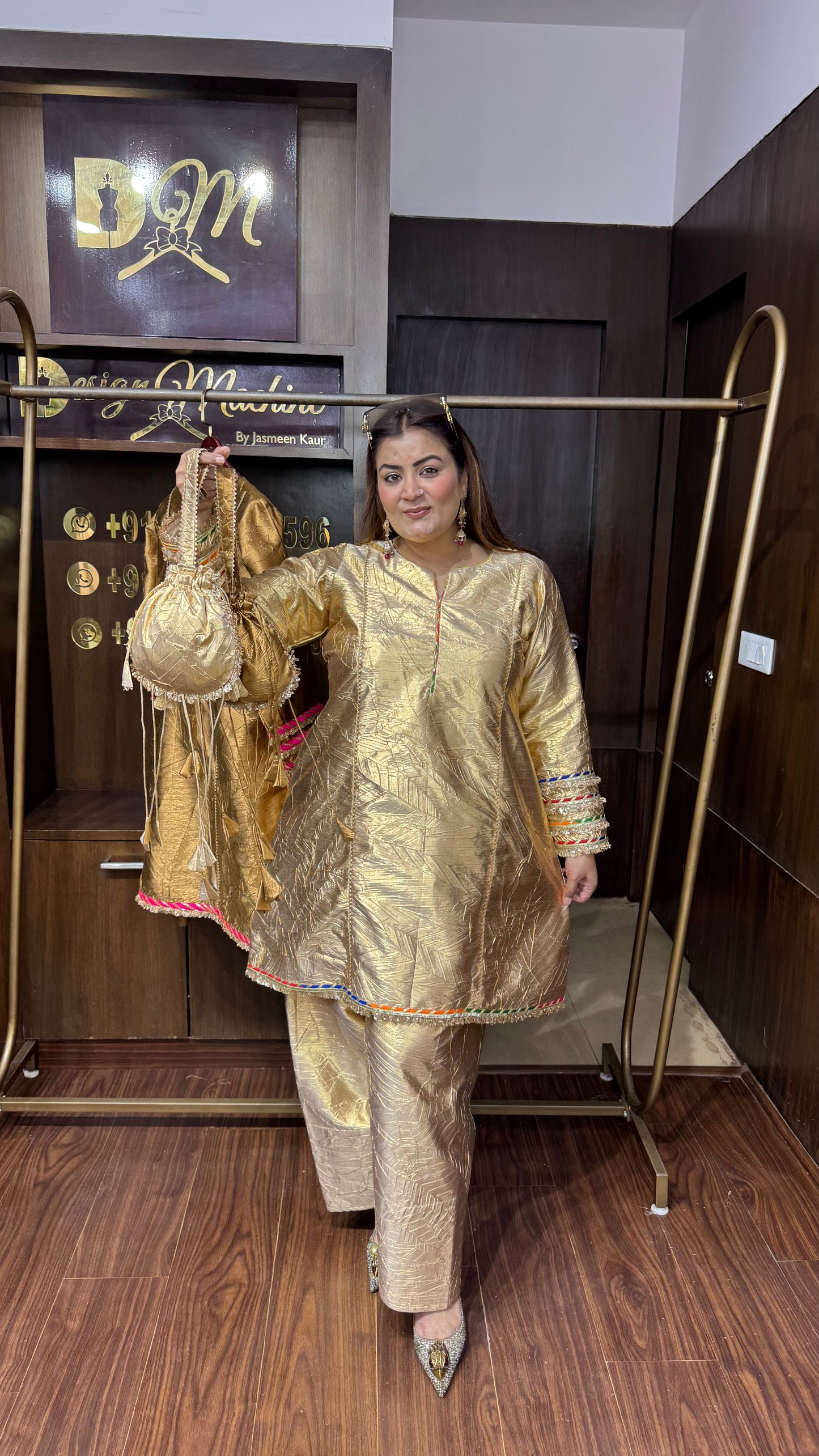 Glass Tissue Cordset With Potli