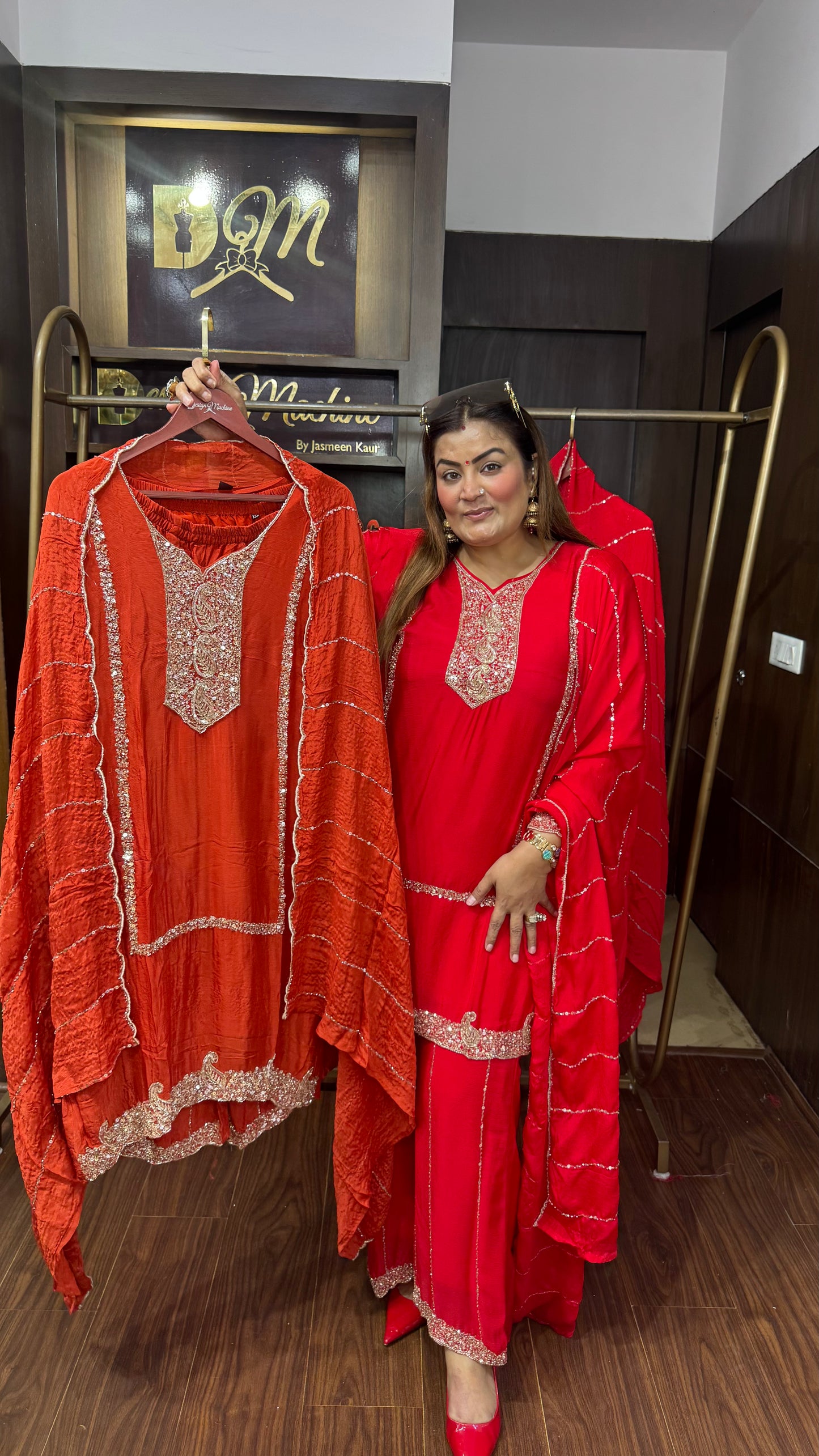 Kirti (Pure Chinnon Suit)
