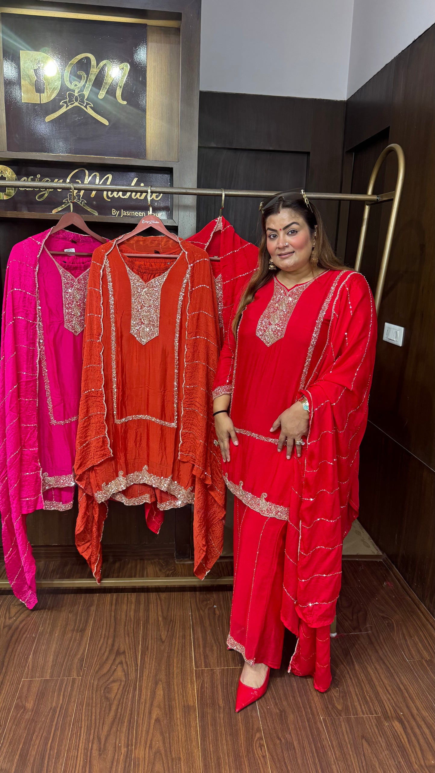 Kirti (Pure Chinnon Suit)