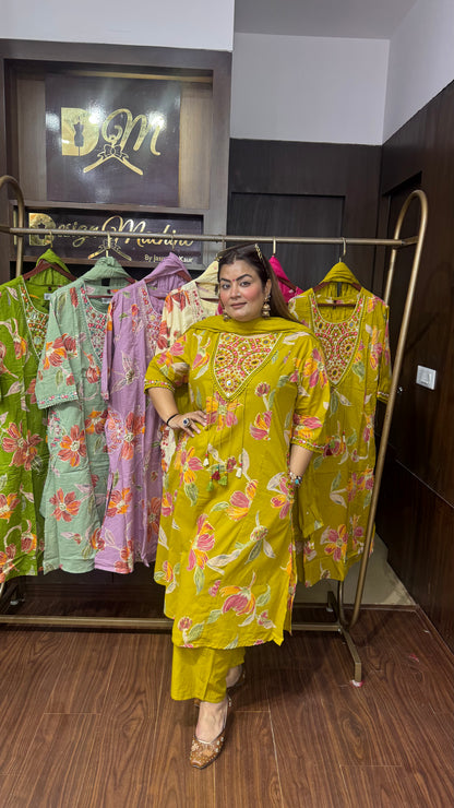 Kirti (Malmal Cotton Suit)