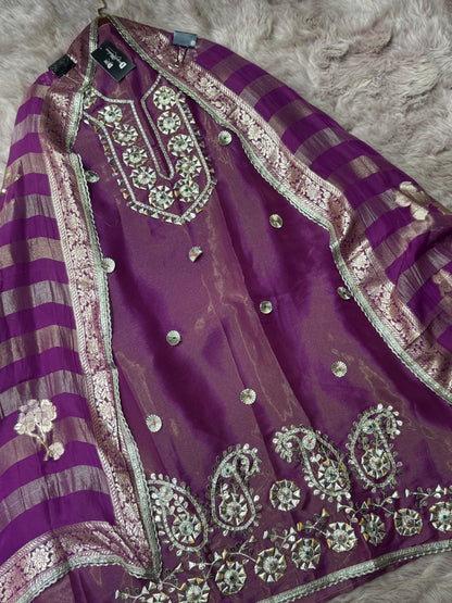 Azhyraa (Unstitched Suit)