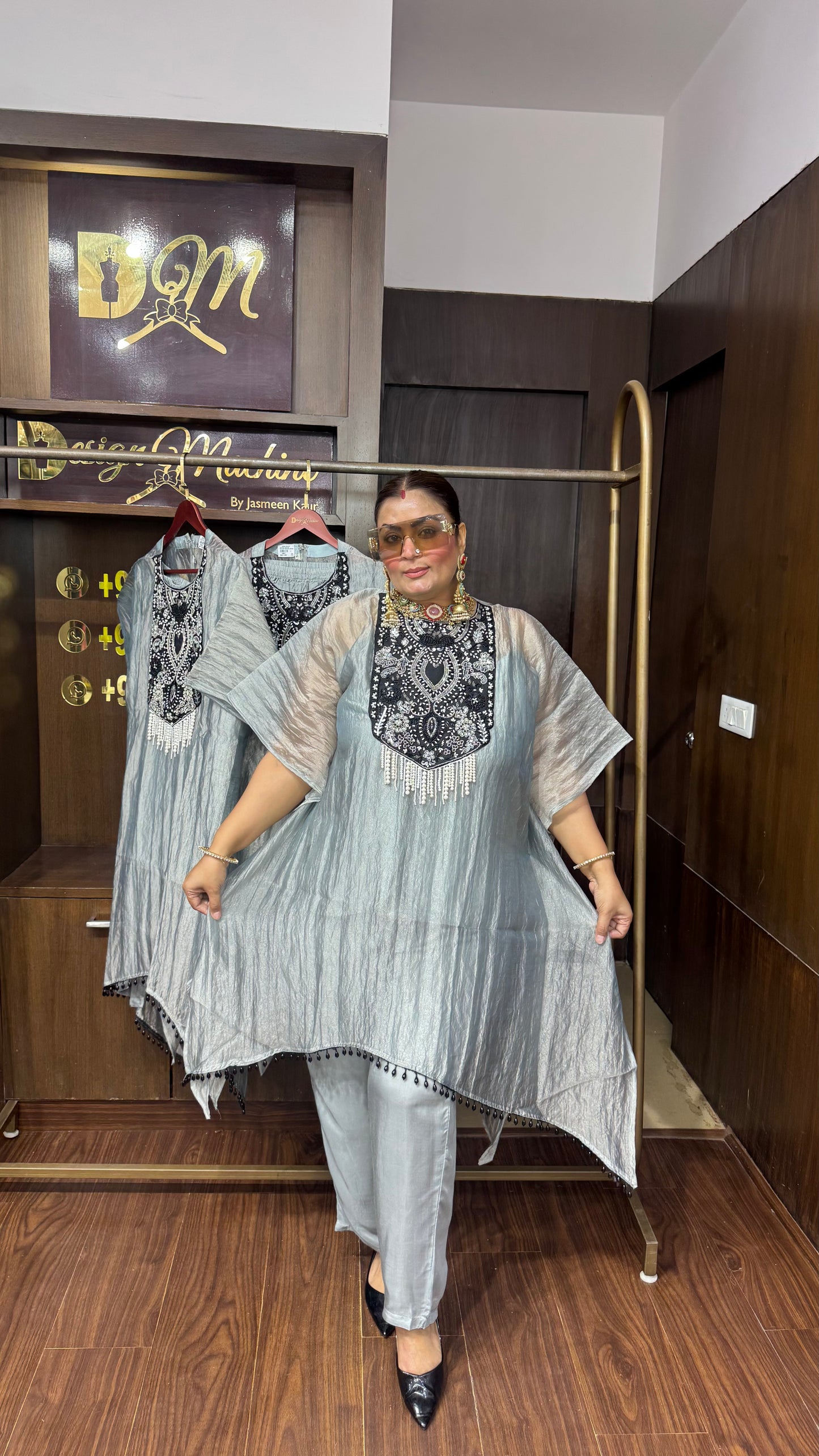 Aarohi Glass Tissue Cordset