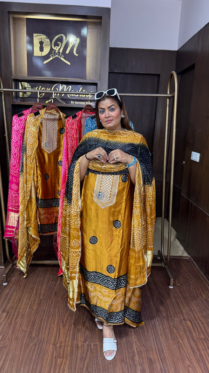 Ruhani Gajji Silk Suit
