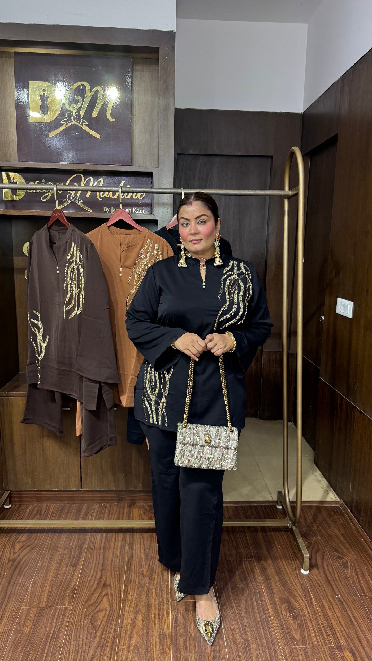 Ruhee (Pure Crepe Cordset)