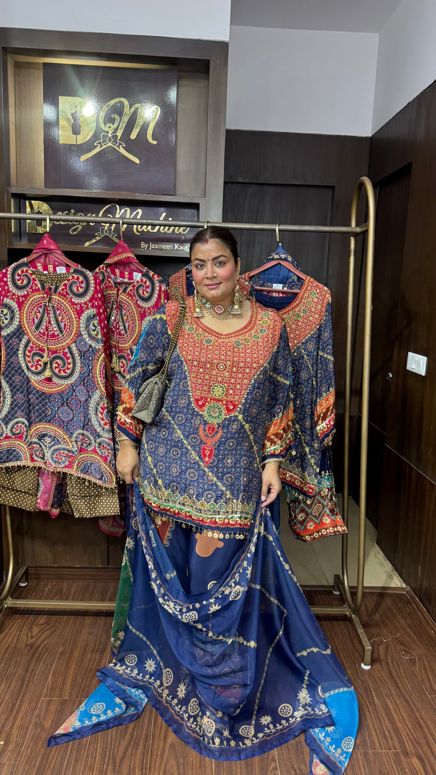 Anushka (Pure Crepe Suit)