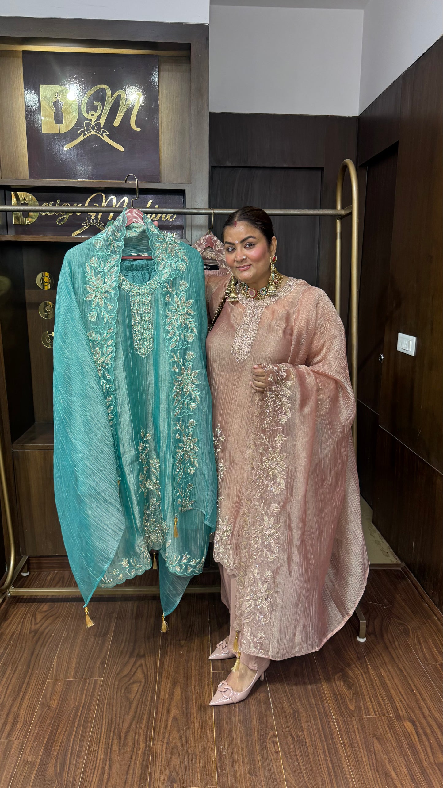 Anushka (Crush Tissue Suit)