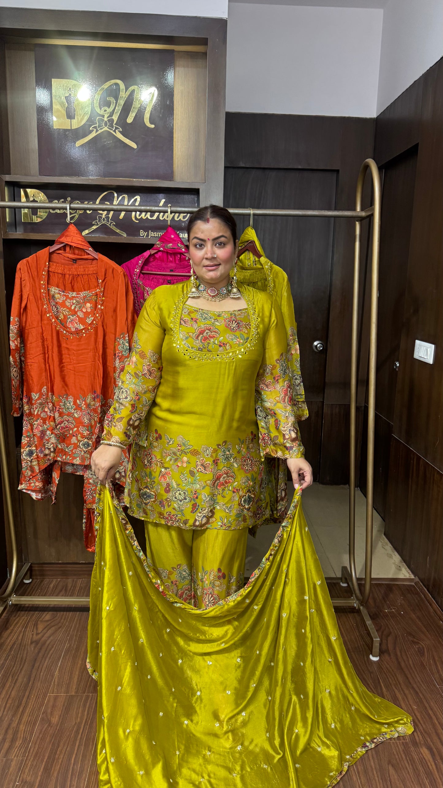 Pure Chinnon Fabric 4 Piece Suit
