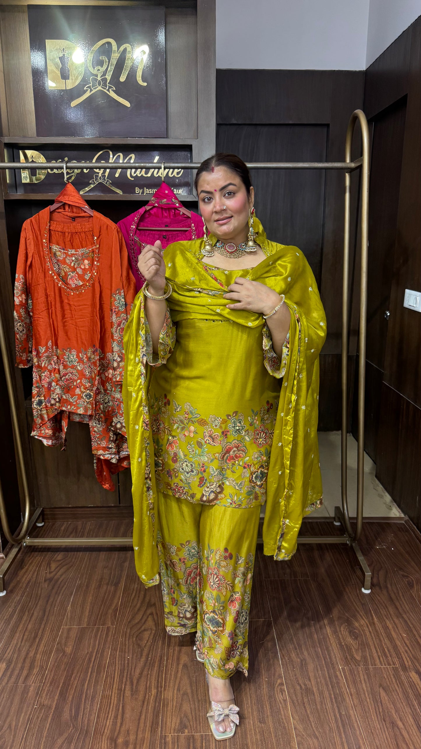 Pure Chinnon Fabric 4 Piece Suit