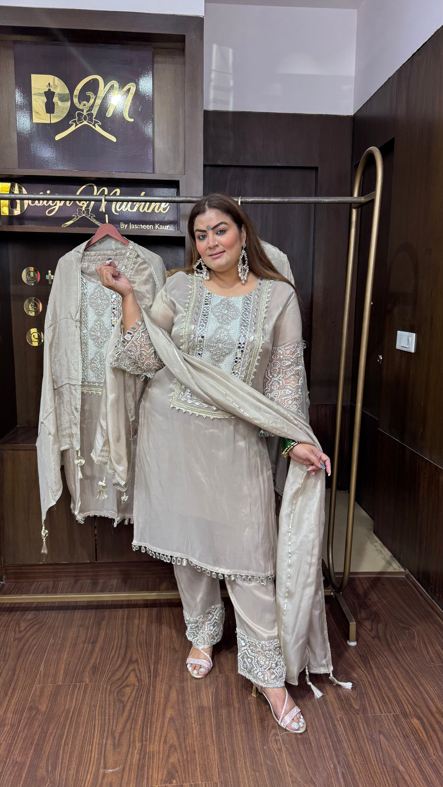 Anayka (Glass Tissue Suit)