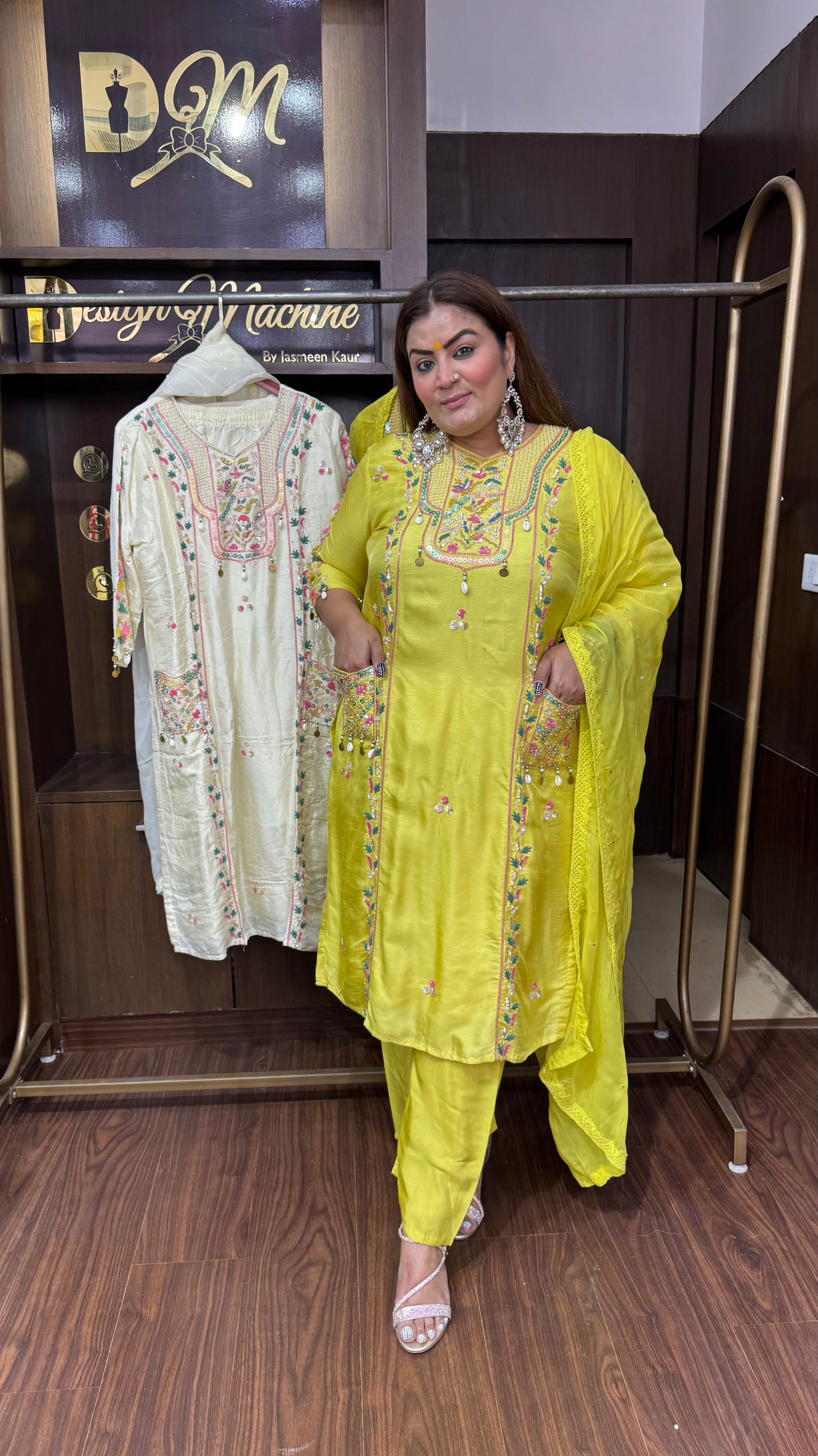 Aayesha (Stitched Suit)