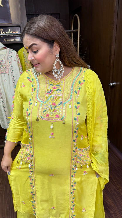 Aayesha (Stitched Suit)