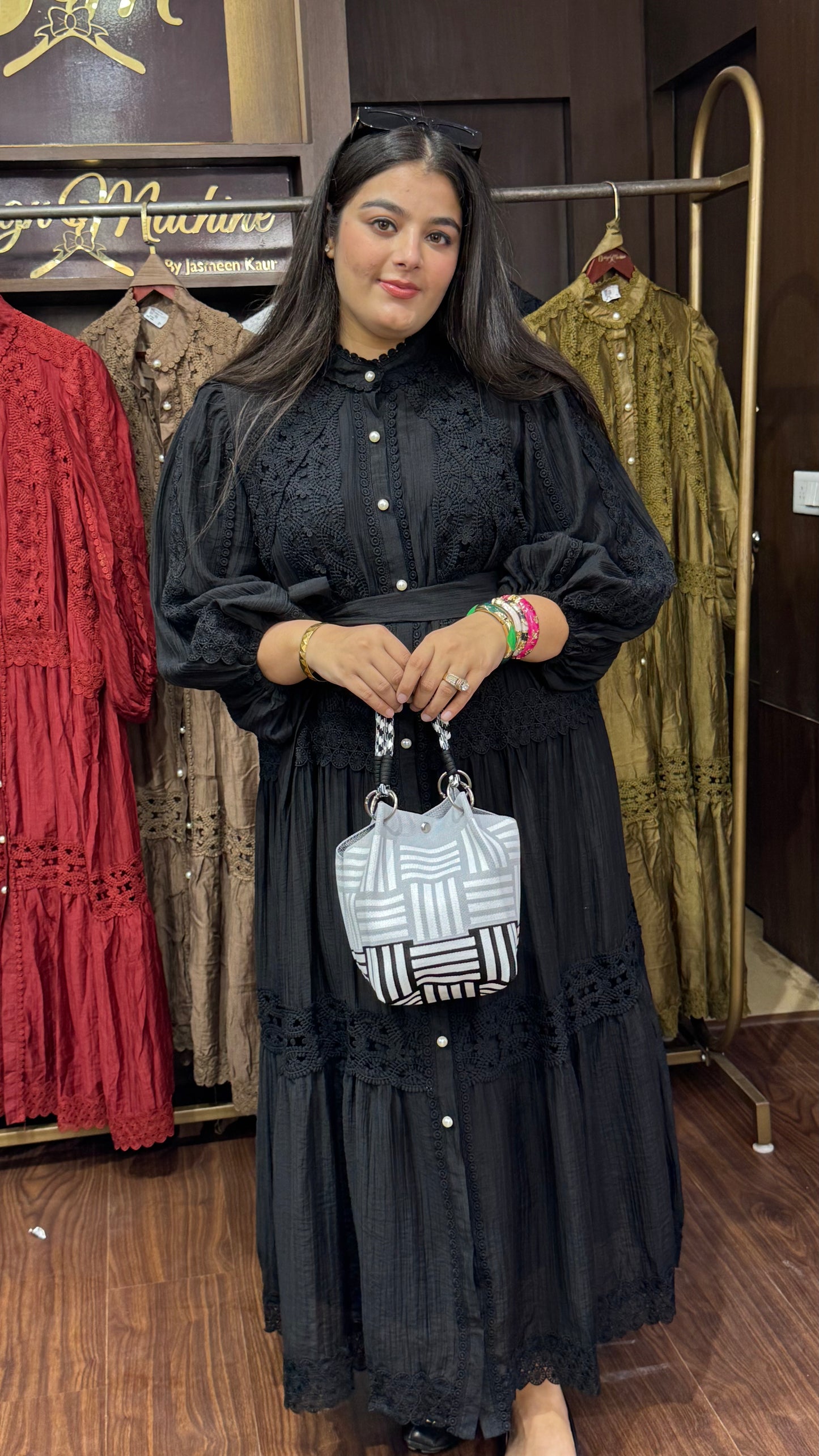 Aarna (Handbag)
