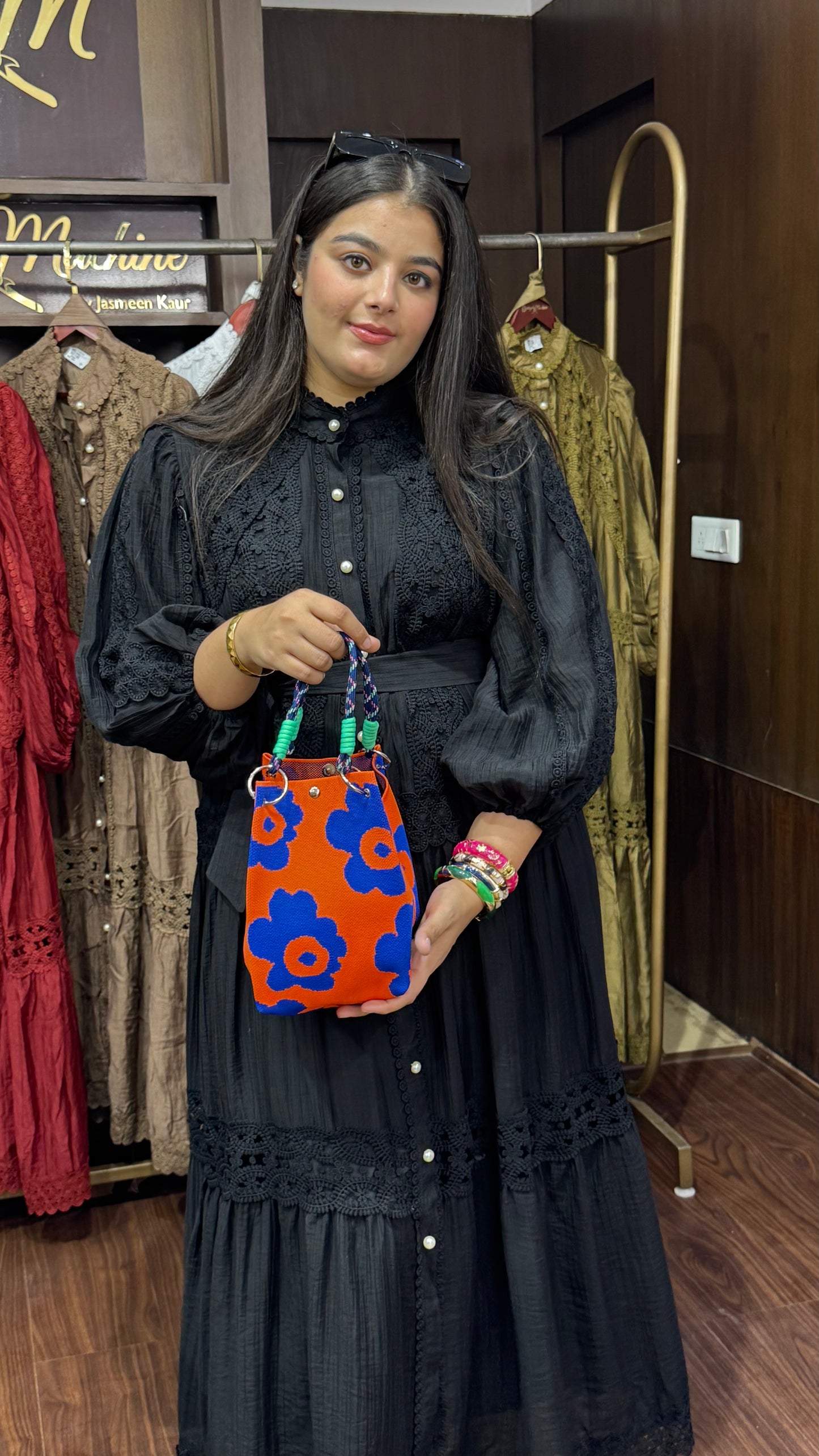 Aarna (Handbag)