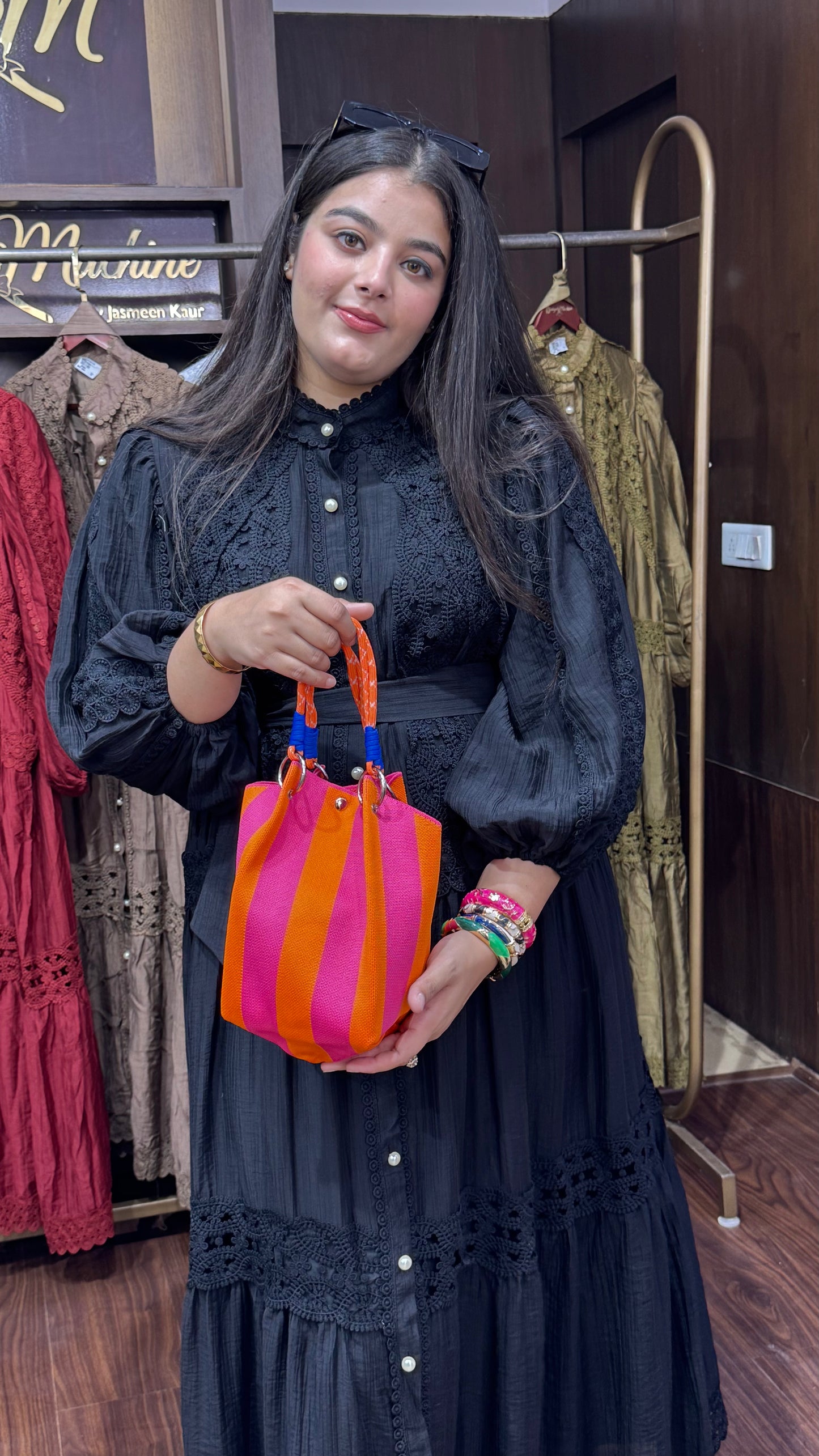 Aarna (Handbag)