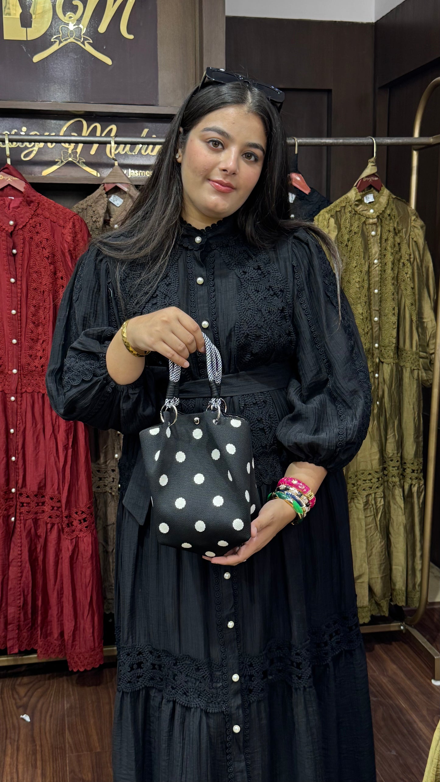 Aarna (Handbag)