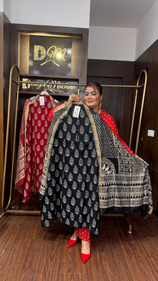 Nayzara (Unstitch Suit)