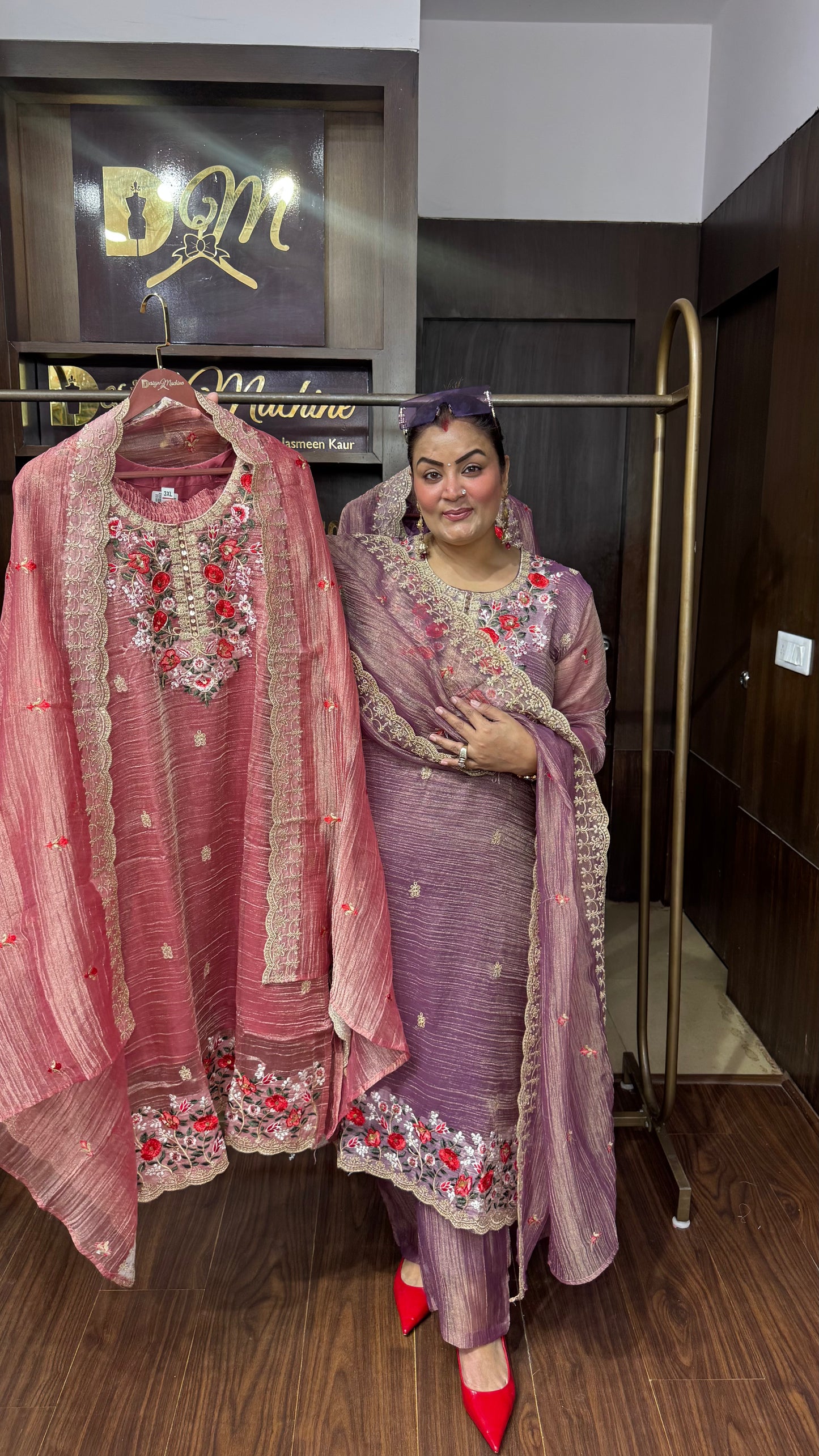 Aarohi Crush Tissue Suit