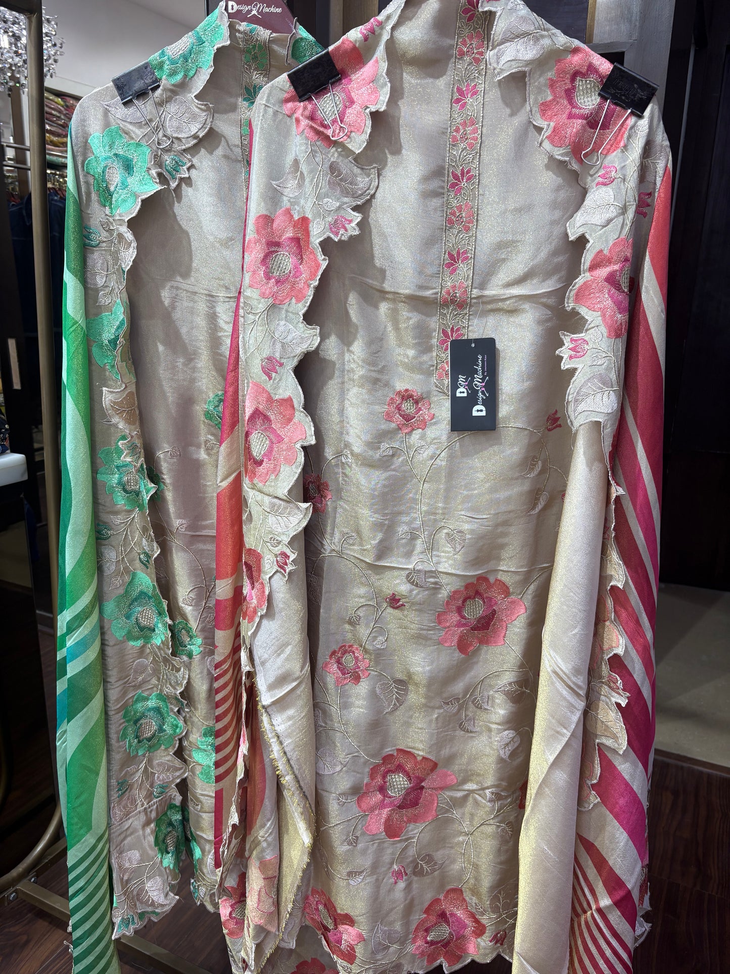 Avnisha (Shimmer Unstitched Suit)