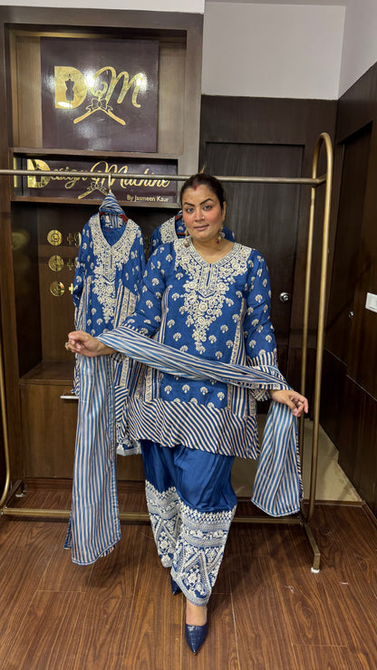 Mahira Pure Crepe Farshi Salwar Suit