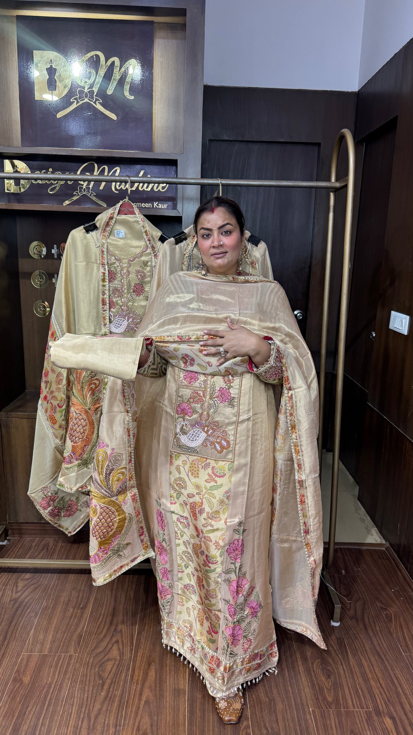 Zareen Ziraff Tissue Unstitched Suit