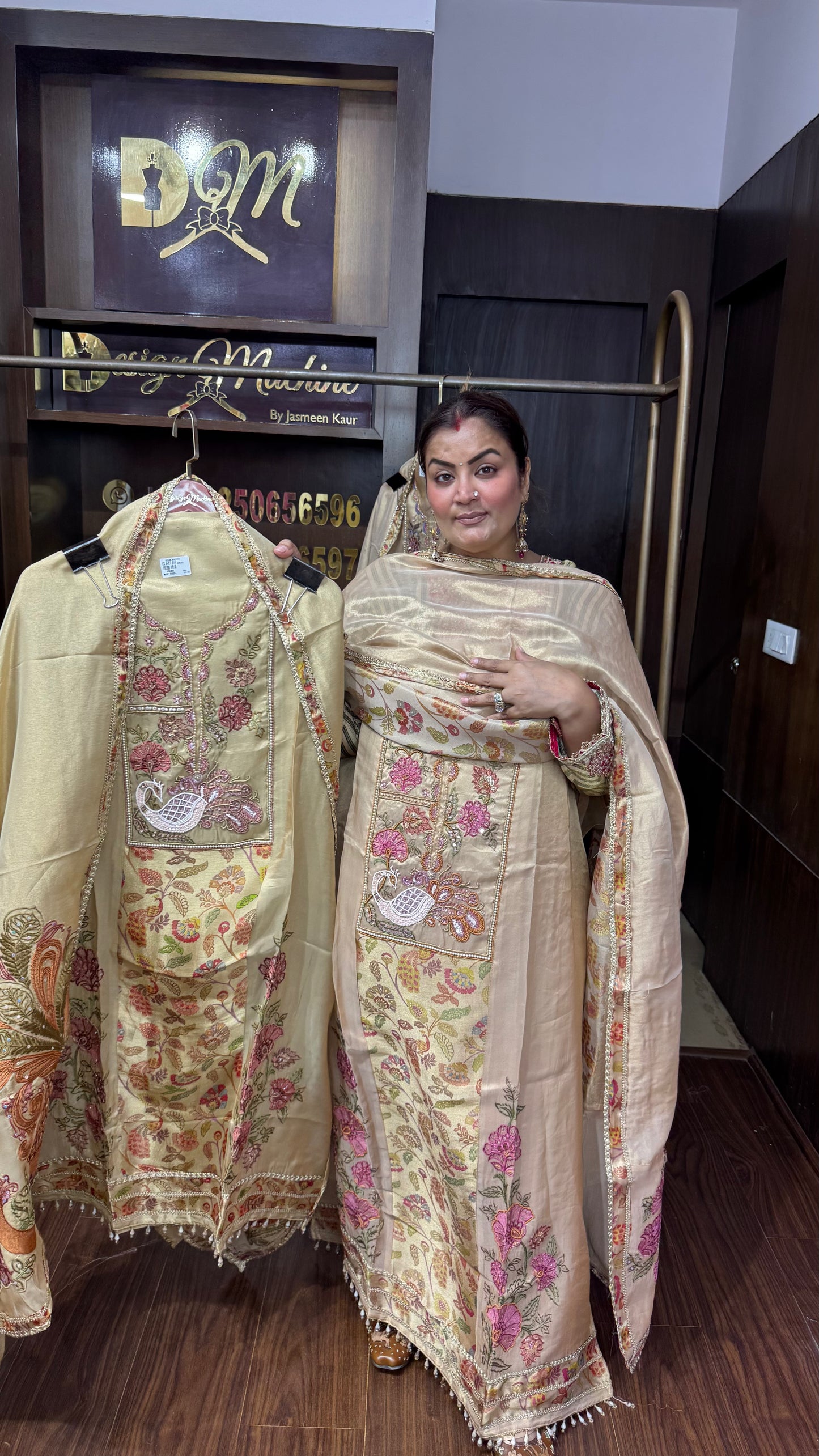 Zareen Ziraff Tissue Unstitched Suit